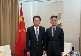 中国电子商会会长王宁同志在多哈会见中国驻卡塔尔特命全权大使曹小林同志